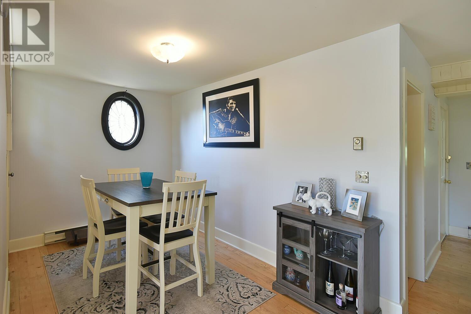 357 Glassford Road, Gibsons, British Columbia  V0N 1V8 - Photo 11 - R2808691