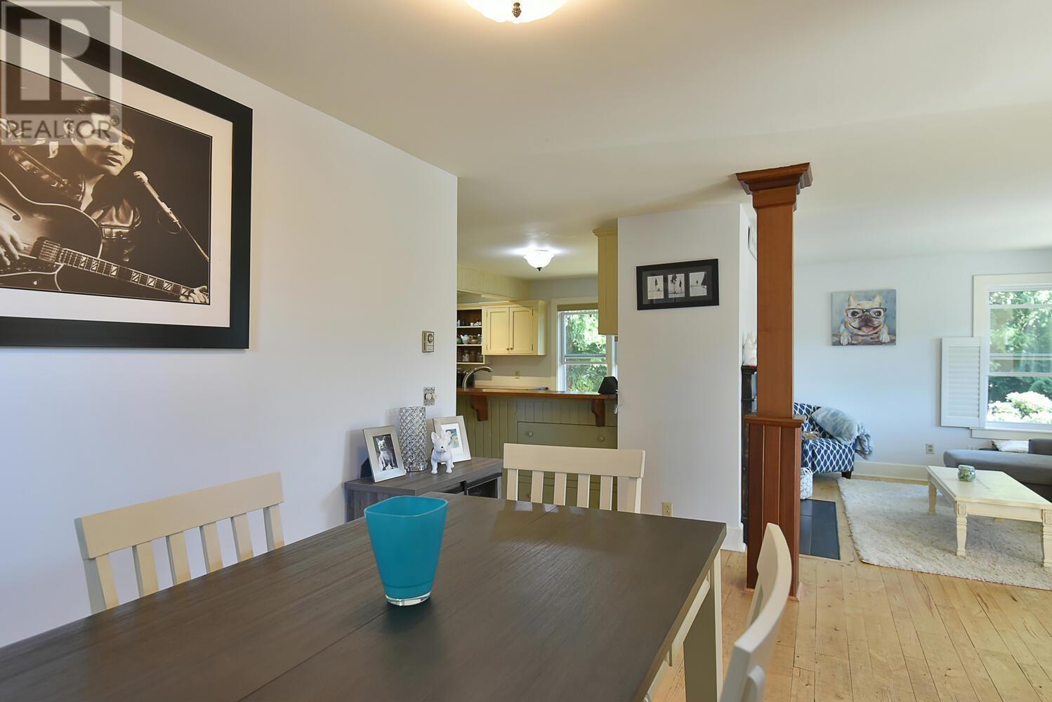 357 Glassford Road, Gibsons, British Columbia  V0N 1V8 - Photo 12 - R2808691