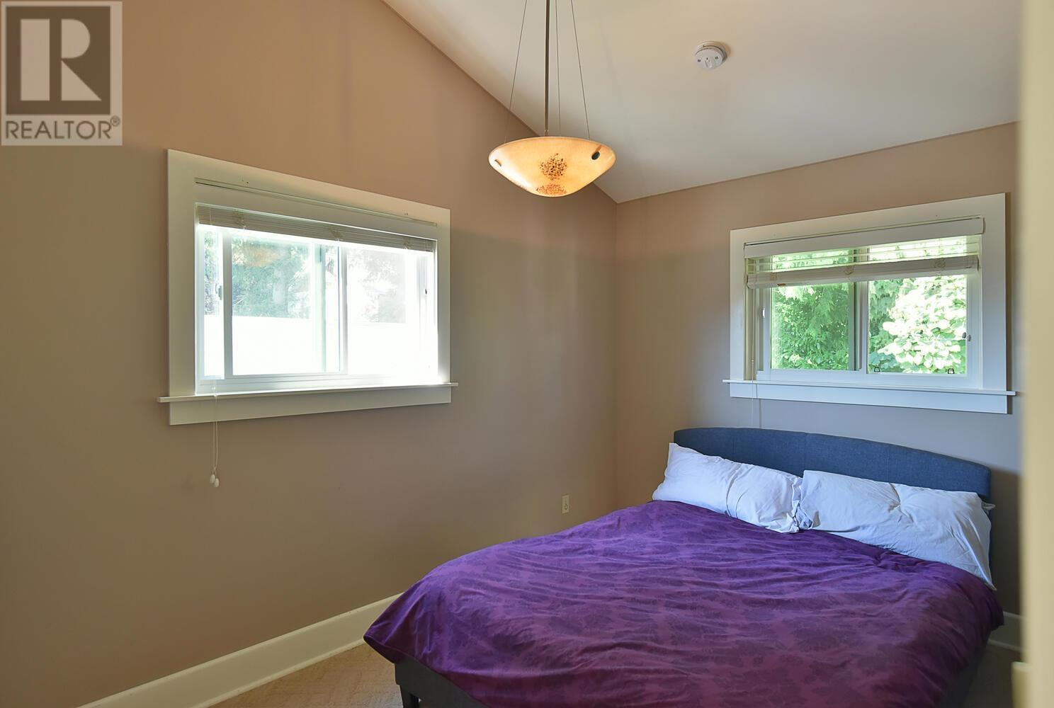 357 Glassford Road, Gibsons, British Columbia  V0N 1V8 - Photo 19 - R2808691