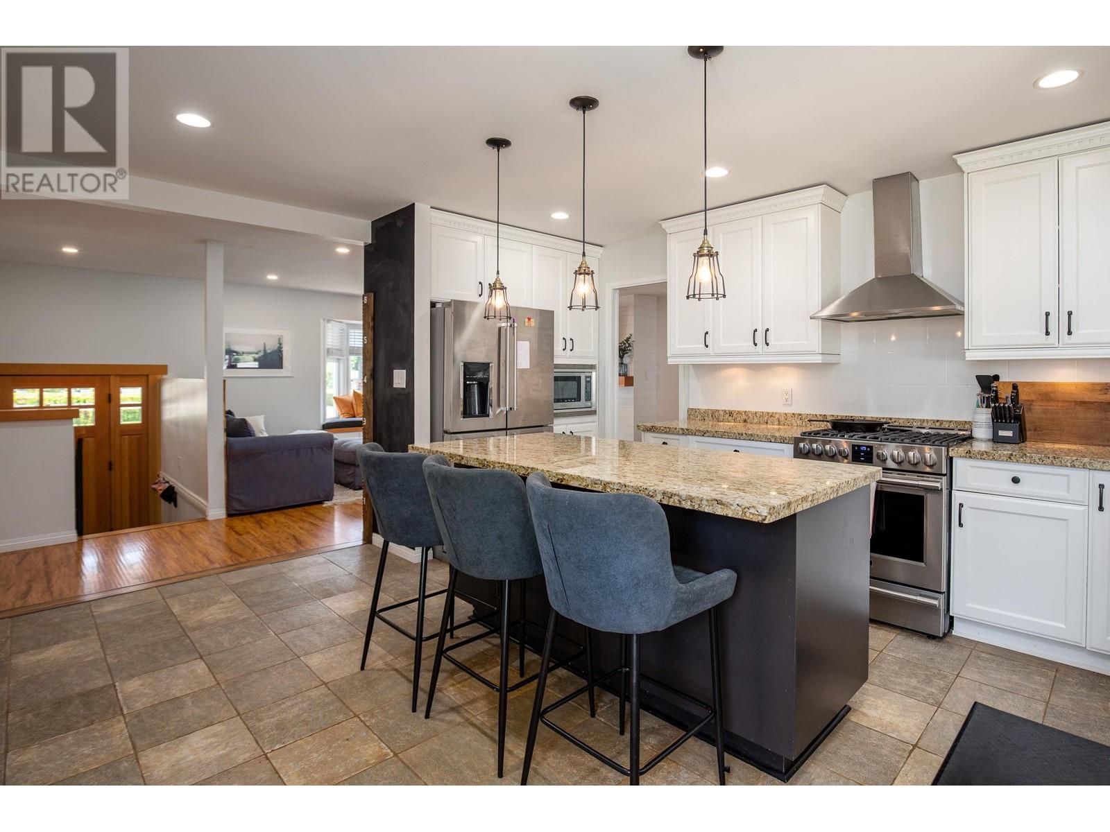 40613 N Highlands Way, Squamish, British Columbia  V0N 1T0 - Photo 10 - R2808730