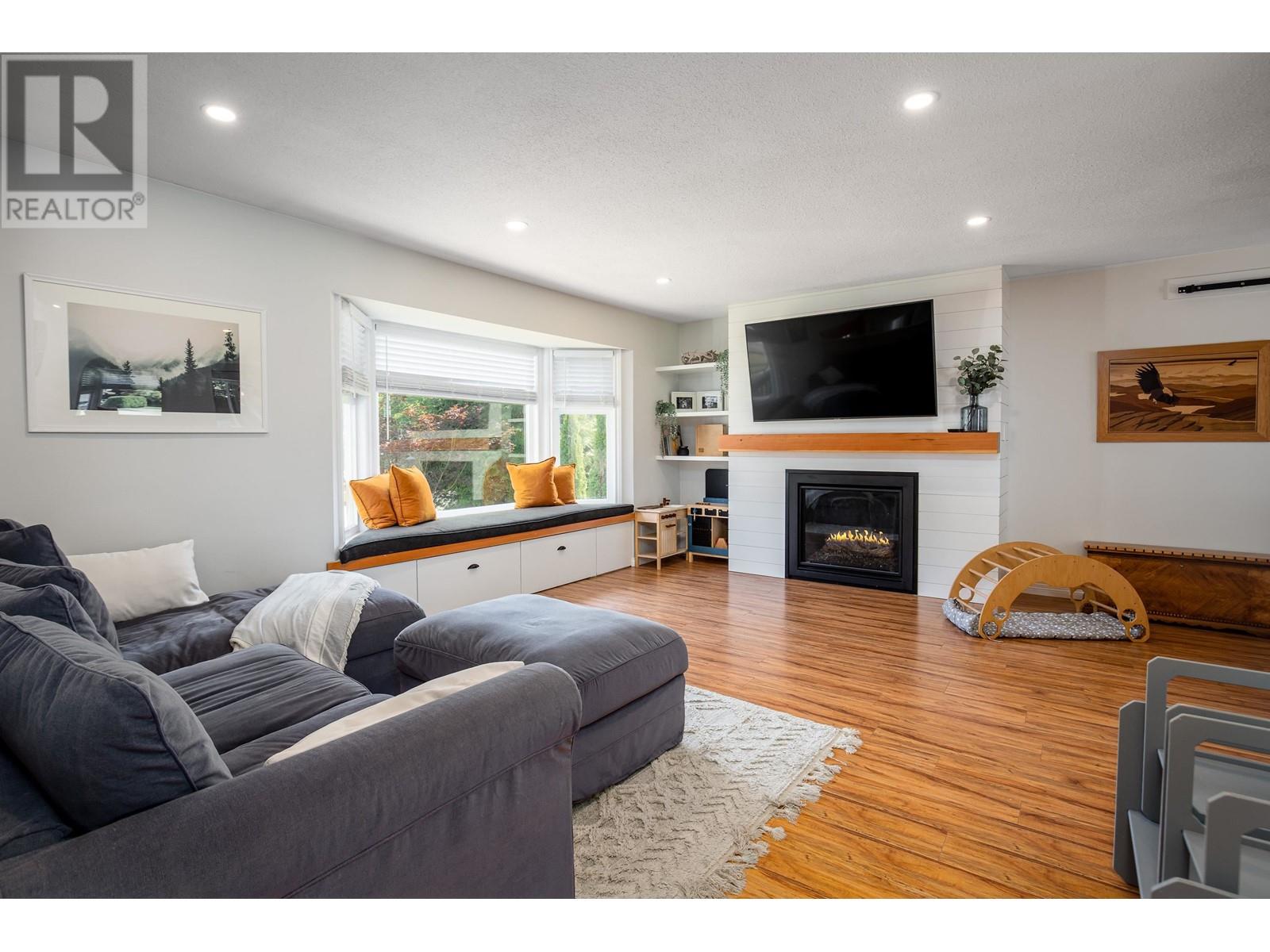 40613 N Highlands Way, Squamish, British Columbia  V0N 1T0 - Photo 5 - R2808730