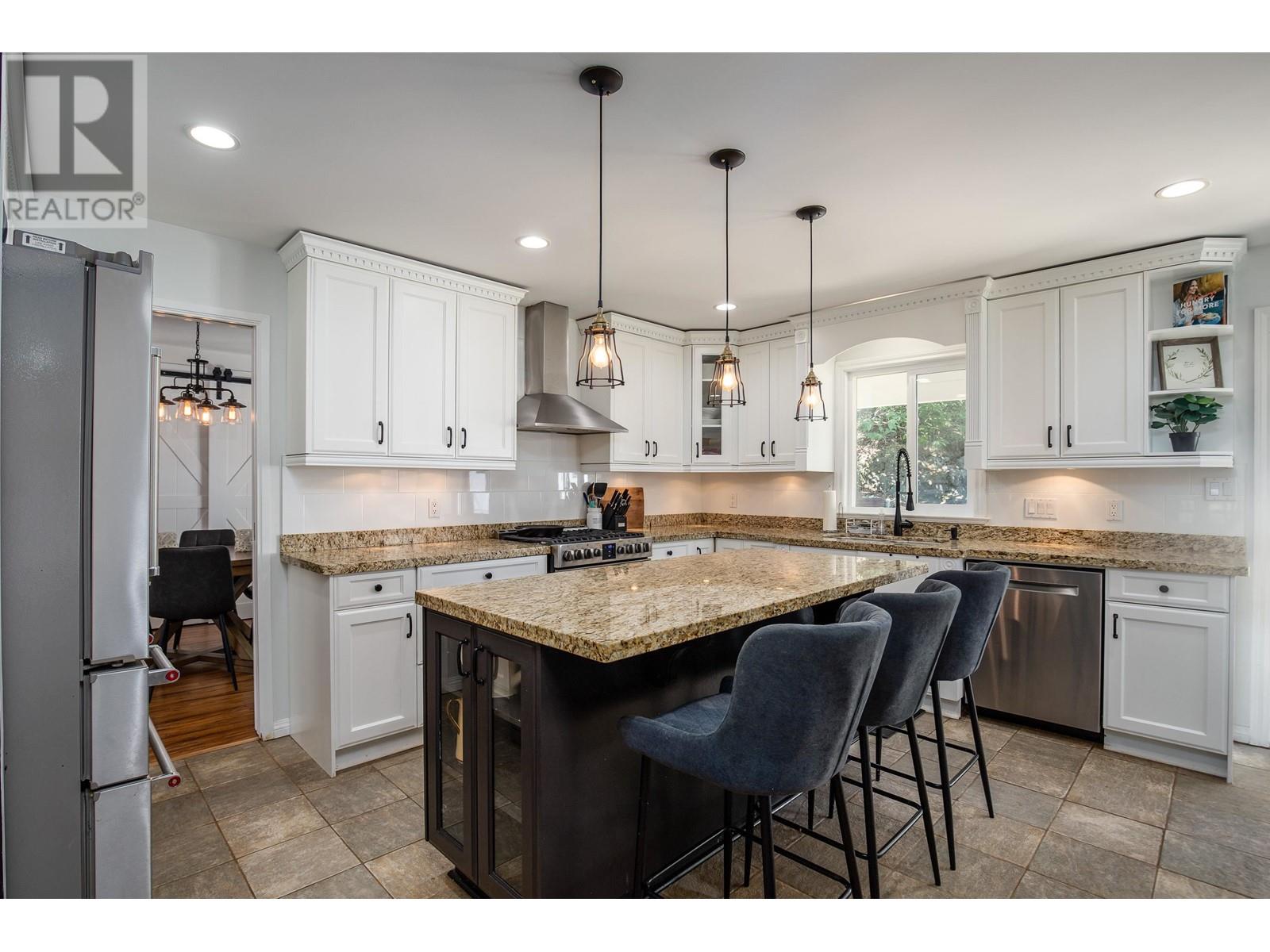 40613 N Highlands Way, Squamish, British Columbia  V0N 1T0 - Photo 9 - R2808730