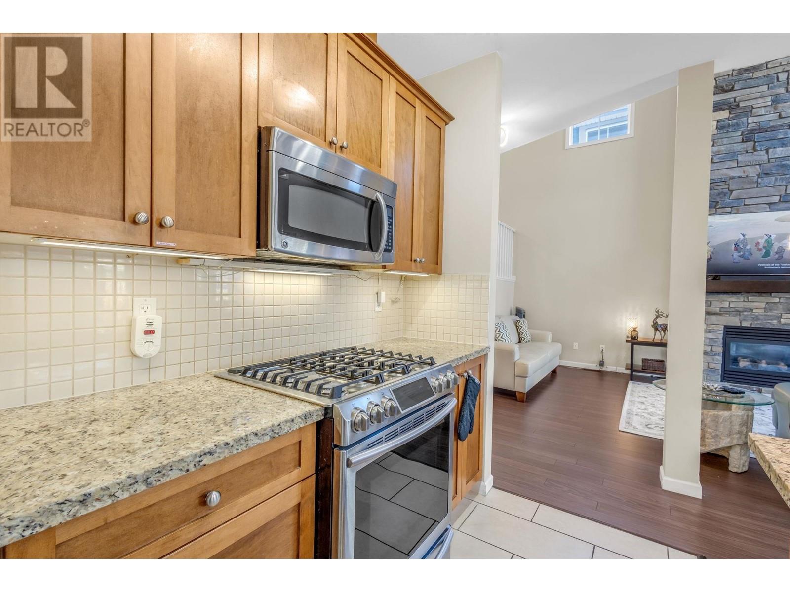 10108 240 Street, Maple Ridge, British Columbia  V2W 1Z9 - Photo 11 - R2808111
