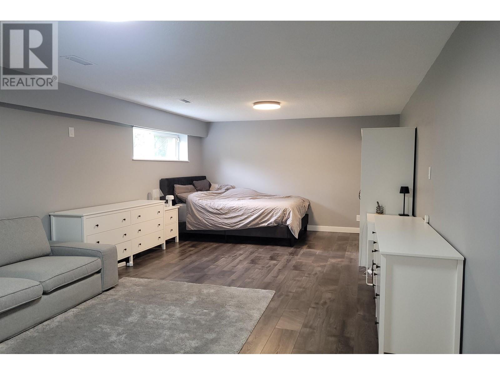 7921 Burnfield Crescent, Burnaby, British Columbia  V5E 2B8 - Photo 8 - R2804110