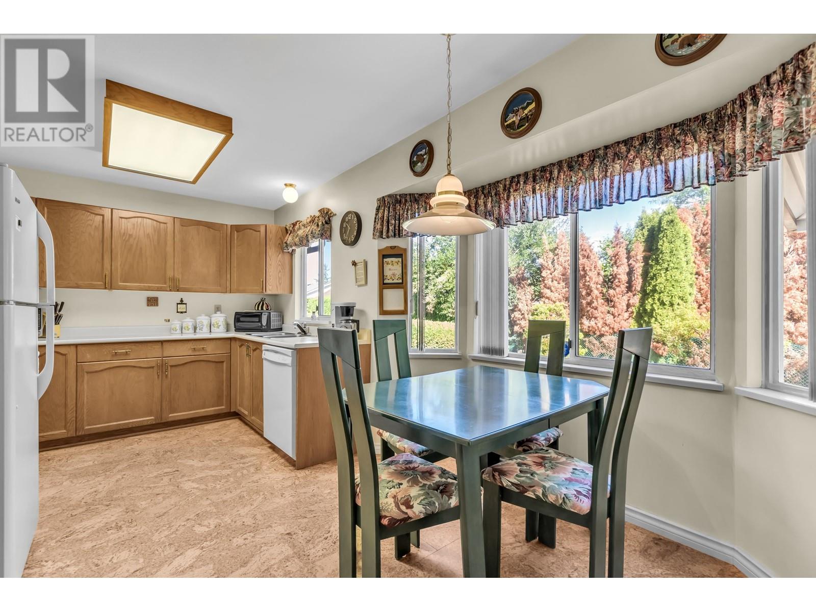 23185 124a Avenue, Maple Ridge, British Columbia  V2X 0E7 - Photo 12 - R2808431