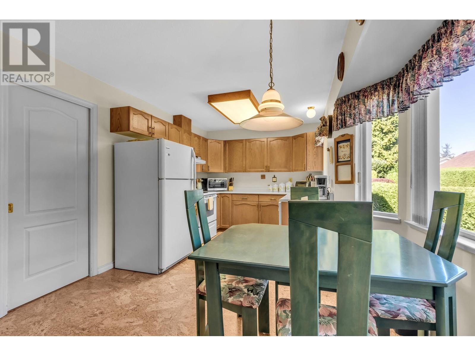 23185 124a Avenue, Maple Ridge, British Columbia  V2X 0E7 - Photo 13 - R2808431