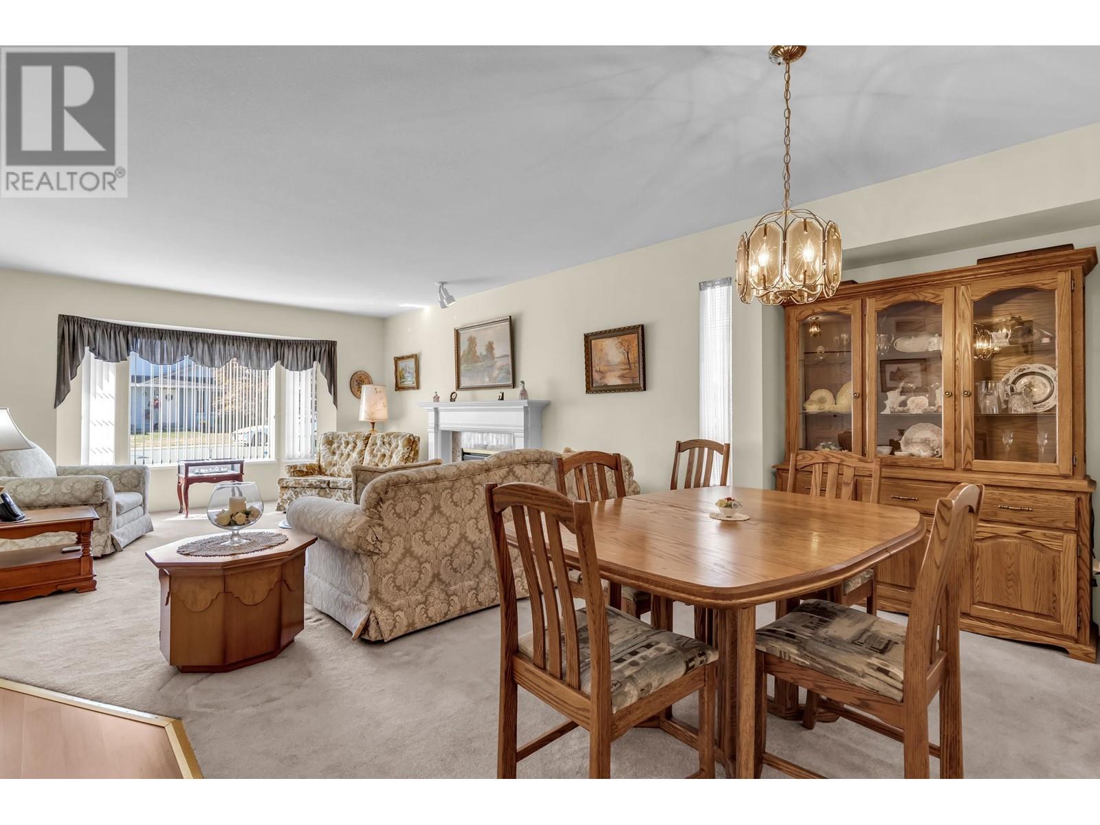 23185 124a Avenue, Maple Ridge, British Columbia  V2X 0E7 - Photo 2 - R2808431