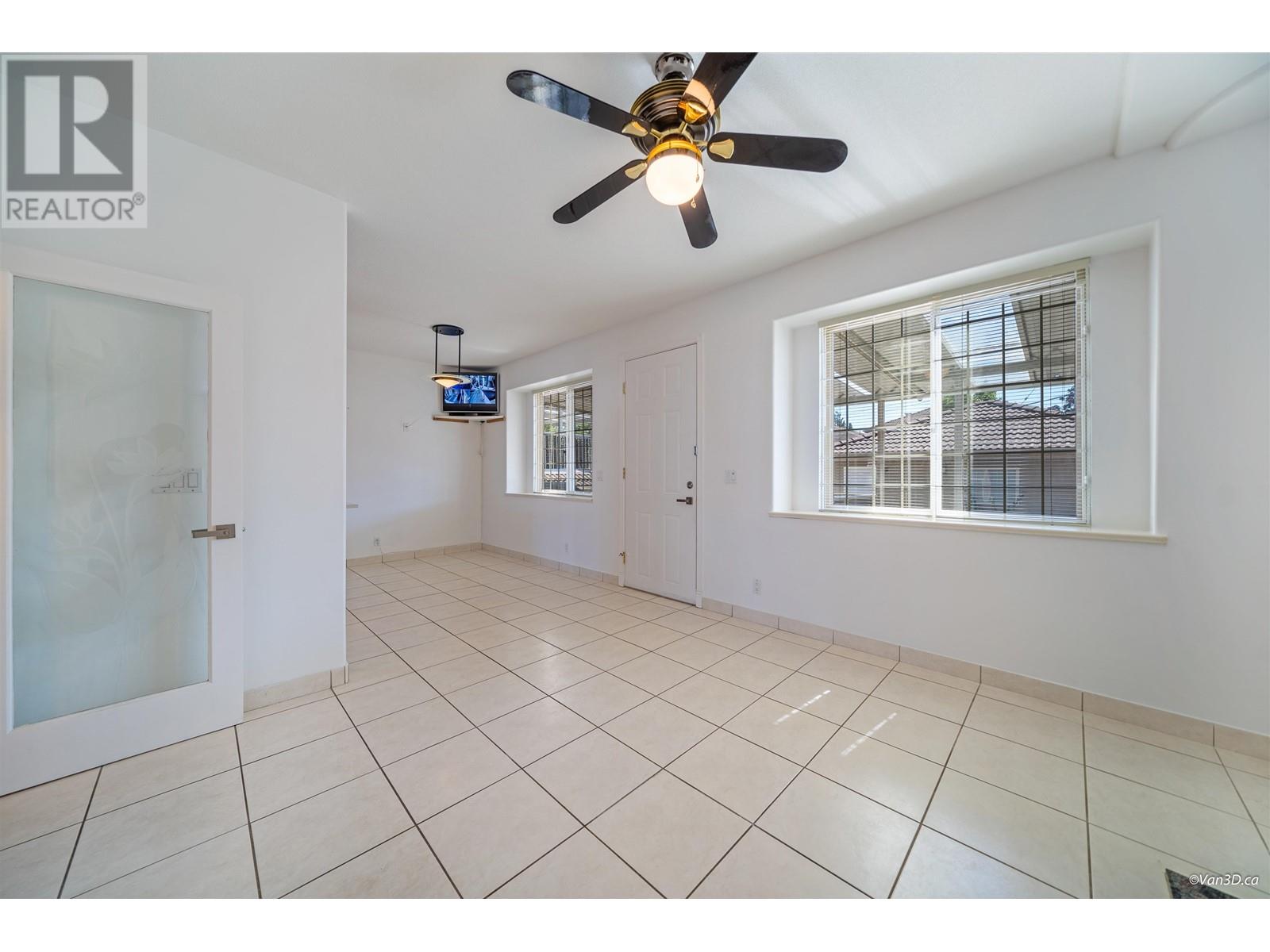 4486 Triumph Street, Burnaby, British Columbia  V5C 1Z9 - Photo 10 - R2808787