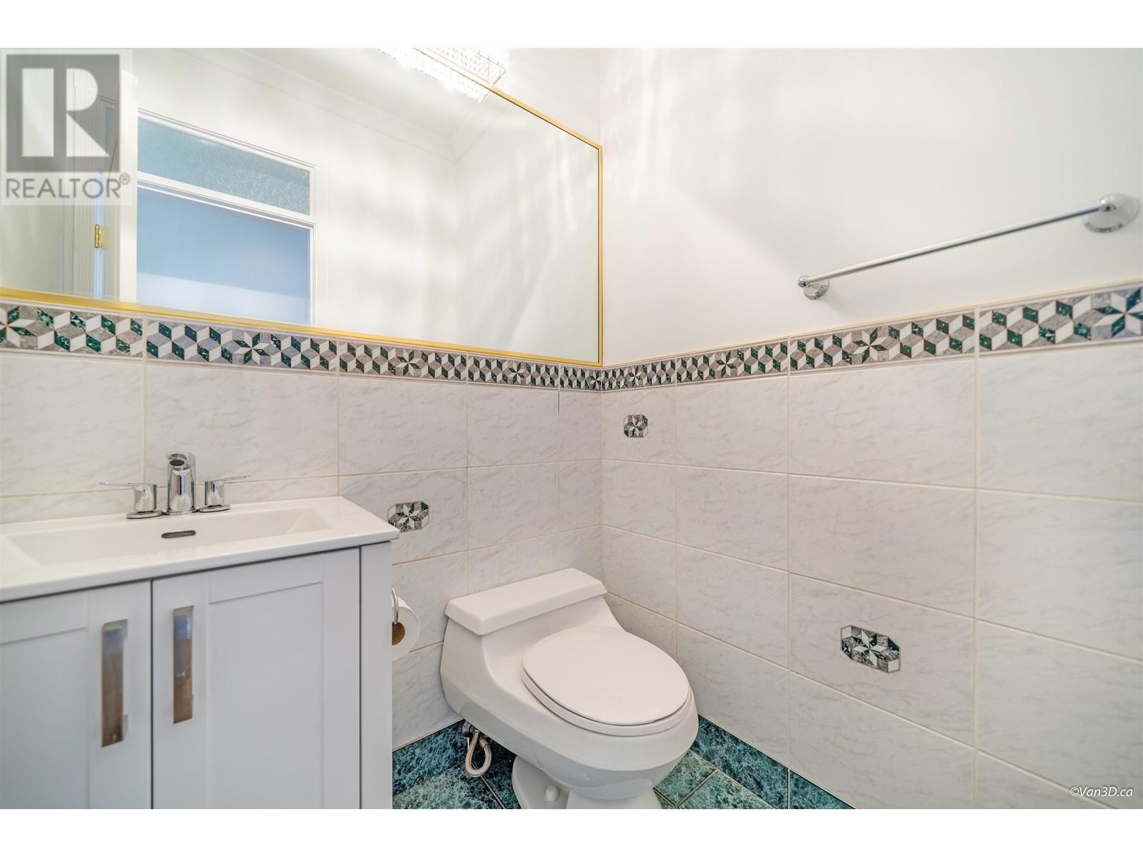 4486 Triumph Street, Burnaby, British Columbia  V5C 1Z9 - Photo 13 - R2808787