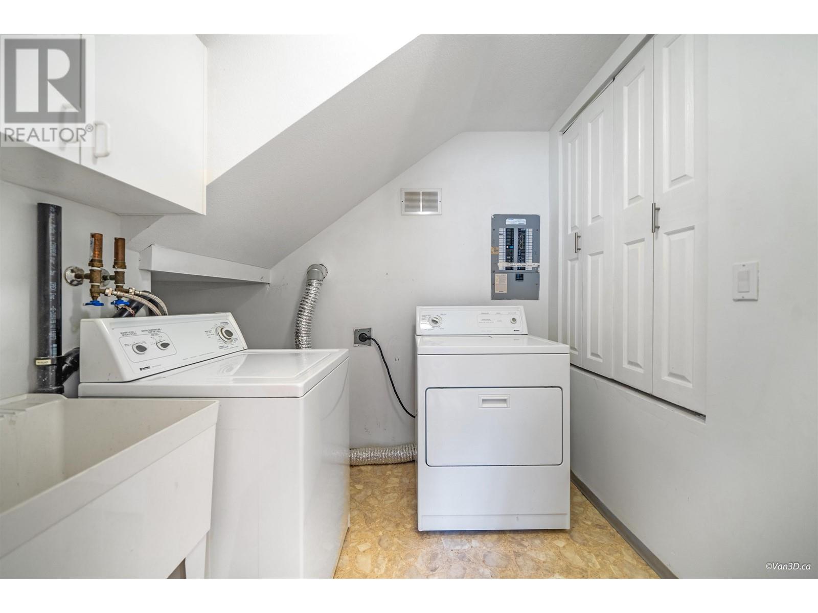 4486 Triumph Street, Burnaby, British Columbia  V5C 1Z9 - Photo 34 - R2808787