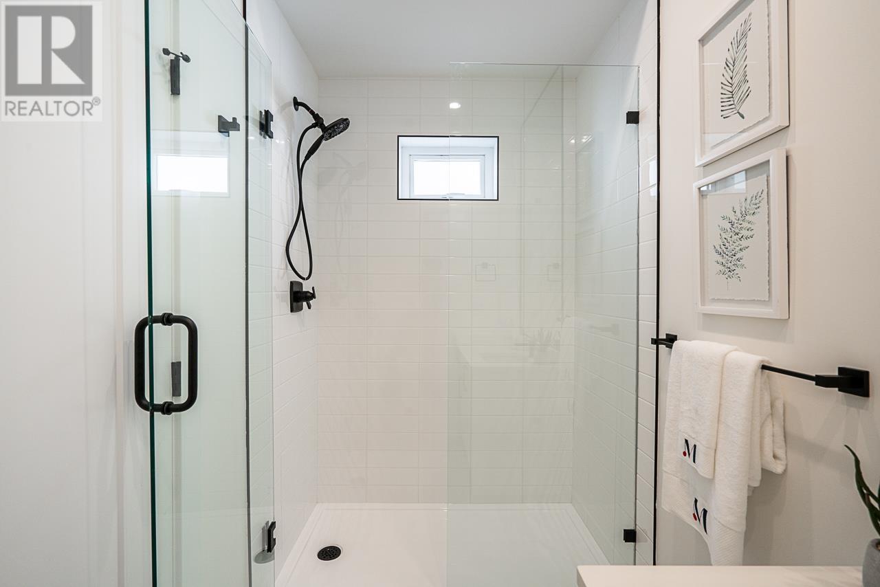 3894 Welwyn Street, Vancouver, British Columbia  V5N 2P6 - Photo 11 - R2808810