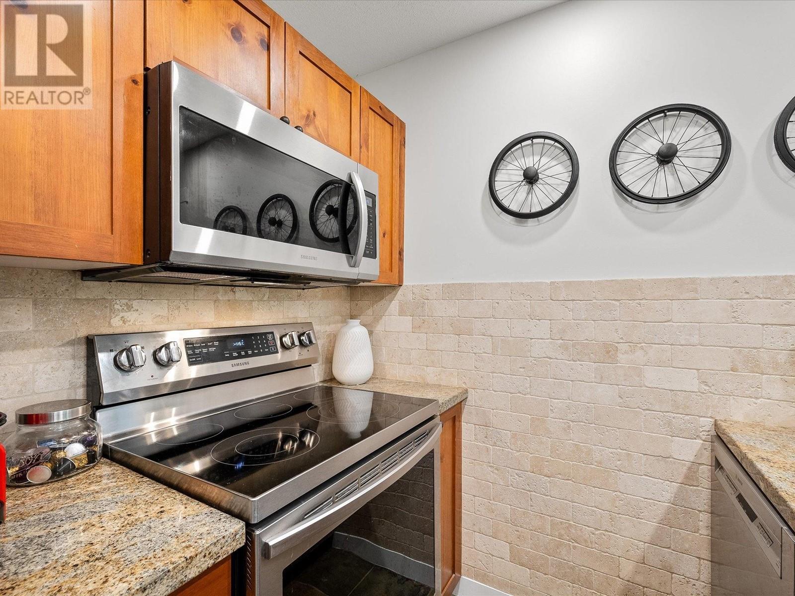 105 4660 Blackcomb Way, Whistler, British Columbia  V8E 0A8 - Photo 11 - R2808916