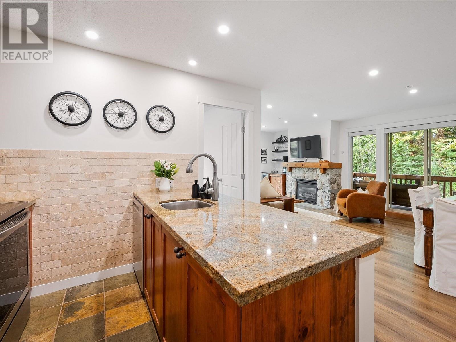 105 4660 Blackcomb Way, Whistler, British Columbia  V8E 0A8 - Photo 12 - R2808916