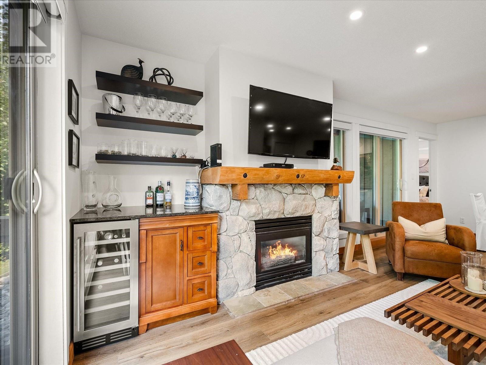 105 4660 Blackcomb Way, Whistler, British Columbia  V8E 0A8 - Photo 7 - R2808916