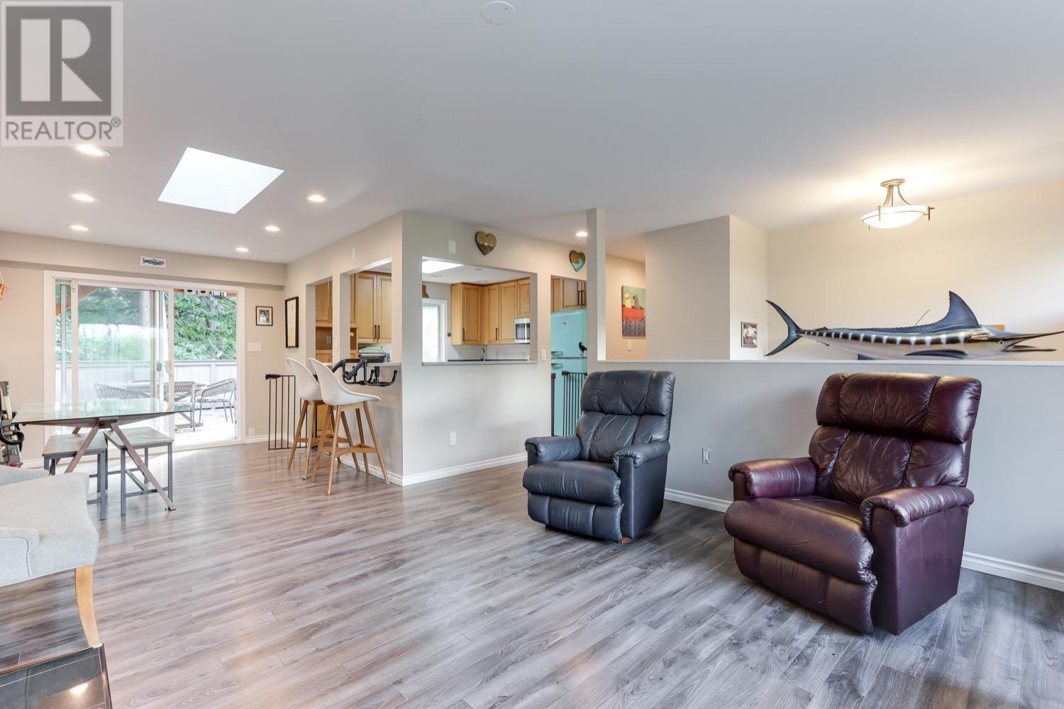 2552 Jura Crescent, Squamish, British Columbia  V0N 1T0 - Photo 4 - R2806281