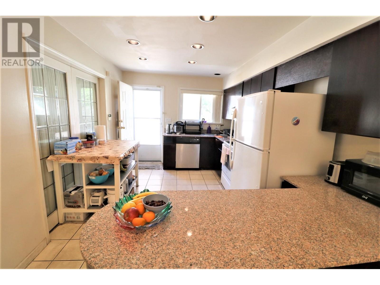 1945 W 44th Avenue, Vancouver, British Columbia  V6M 2E8 - Photo 4 - R2808843