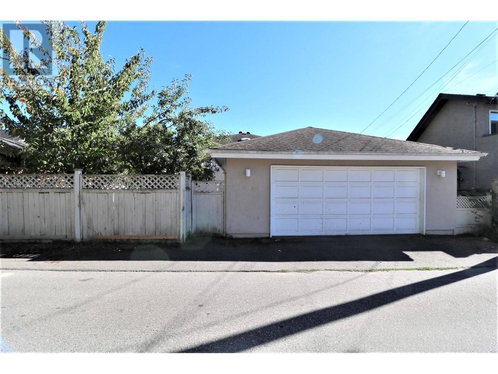 1945 W 44th Avenue, Vancouver, British Columbia  V6M 2E8 - Photo 12 - R2808843
