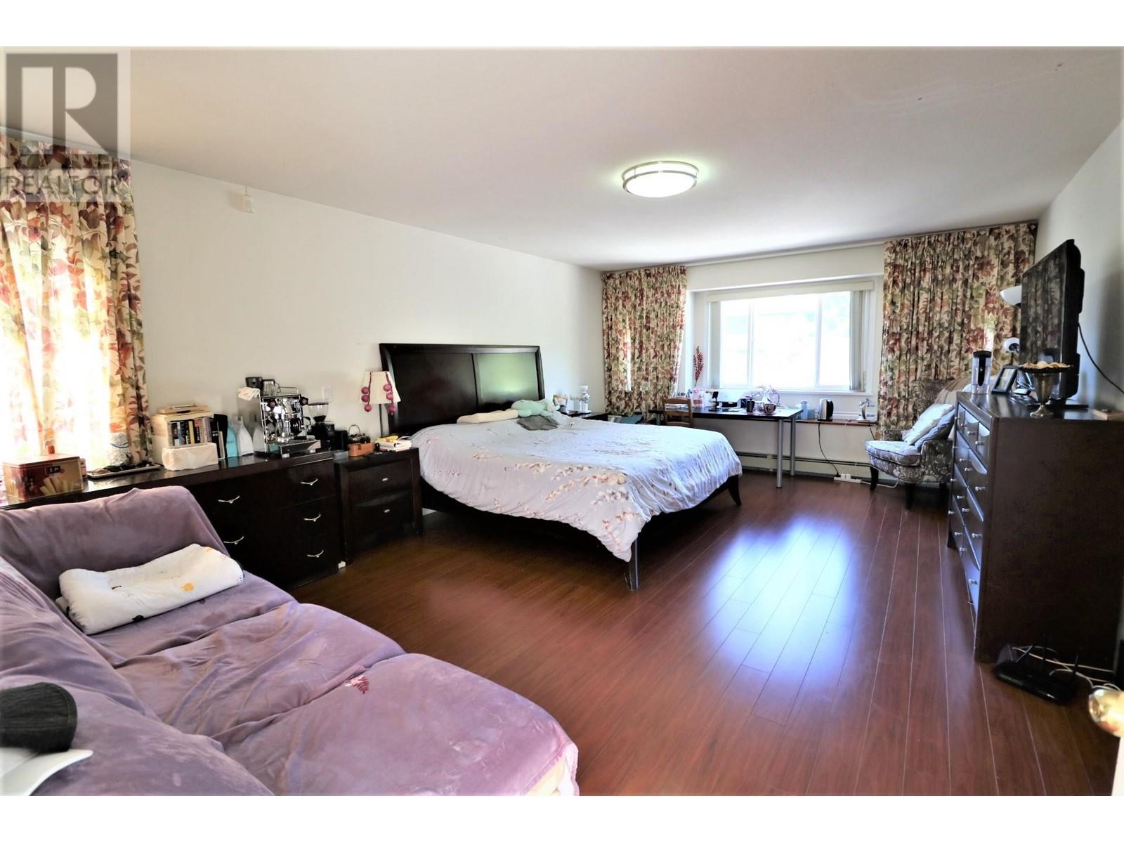 1945 W 44th Avenue, Vancouver, British Columbia  V6M 2E8 - Photo 9 - R2808843