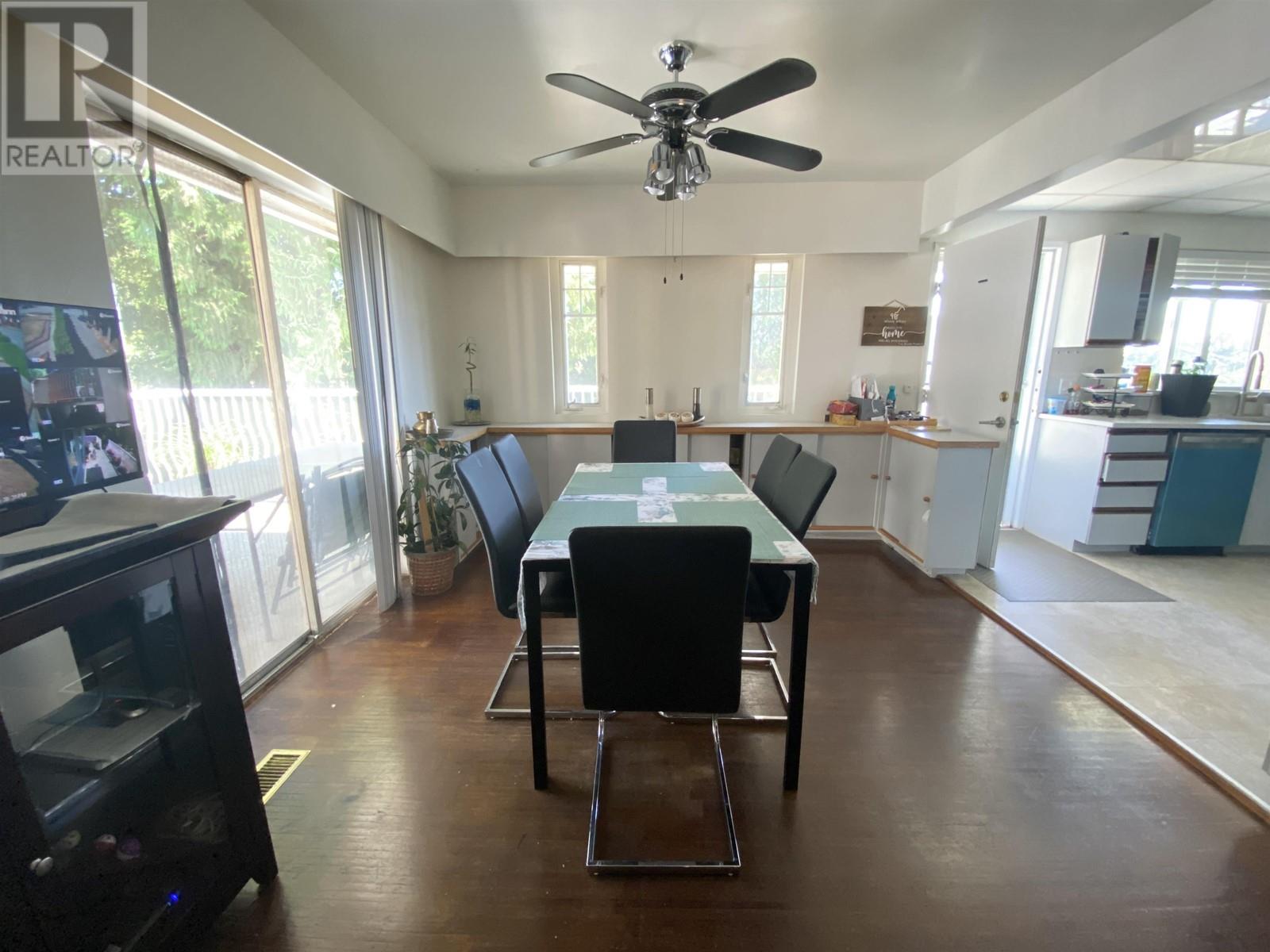 5410 Parker Street, Burnaby, British Columbia  V5B 1Z7 - Photo 8 - R2808282