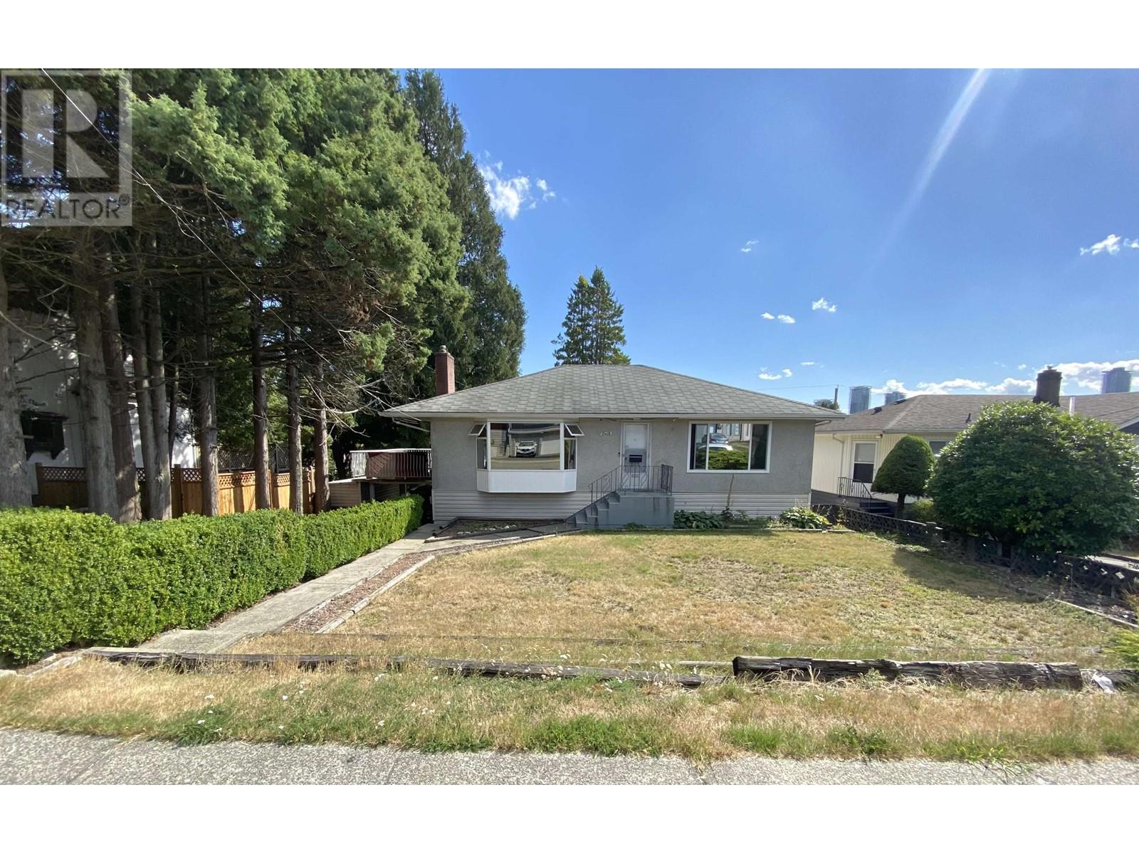 5410 PARKER STREET, burnaby, British Columbia