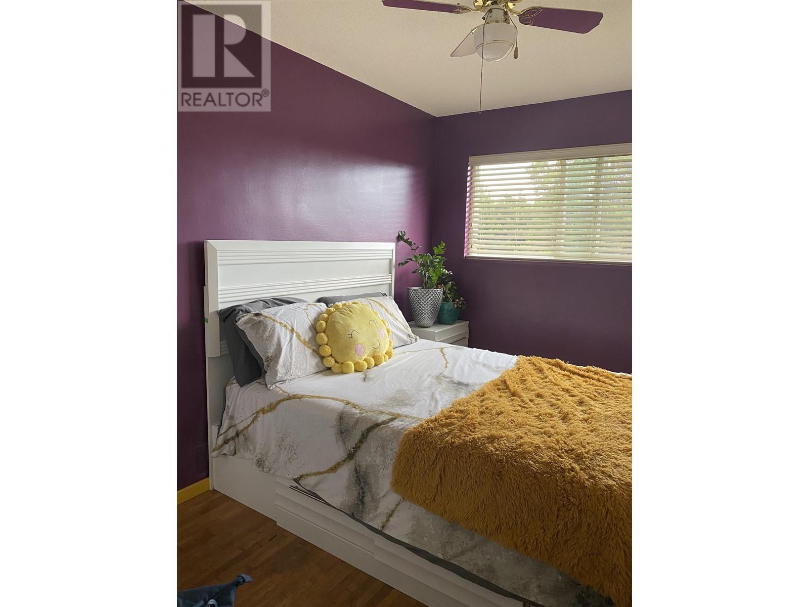 5410 Parker Street, Burnaby, British Columbia  V5B 1Z7 - Photo 11 - R2808282