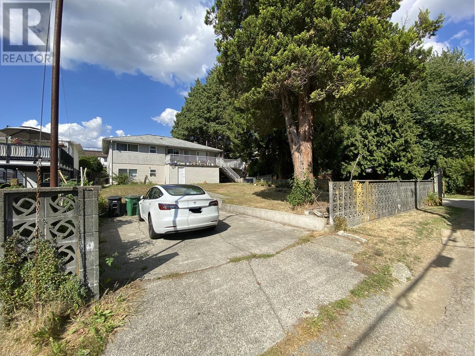 5410 Parker Street, Burnaby, British Columbia  V5B 1Z7 - Photo 4 - R2808282