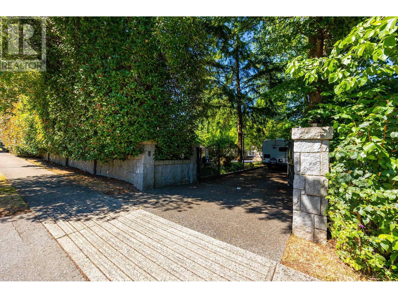 1375 W King Edward Avenue, Vancouver, British Columbia  V6H 2A1 - Photo 1 - R2808797