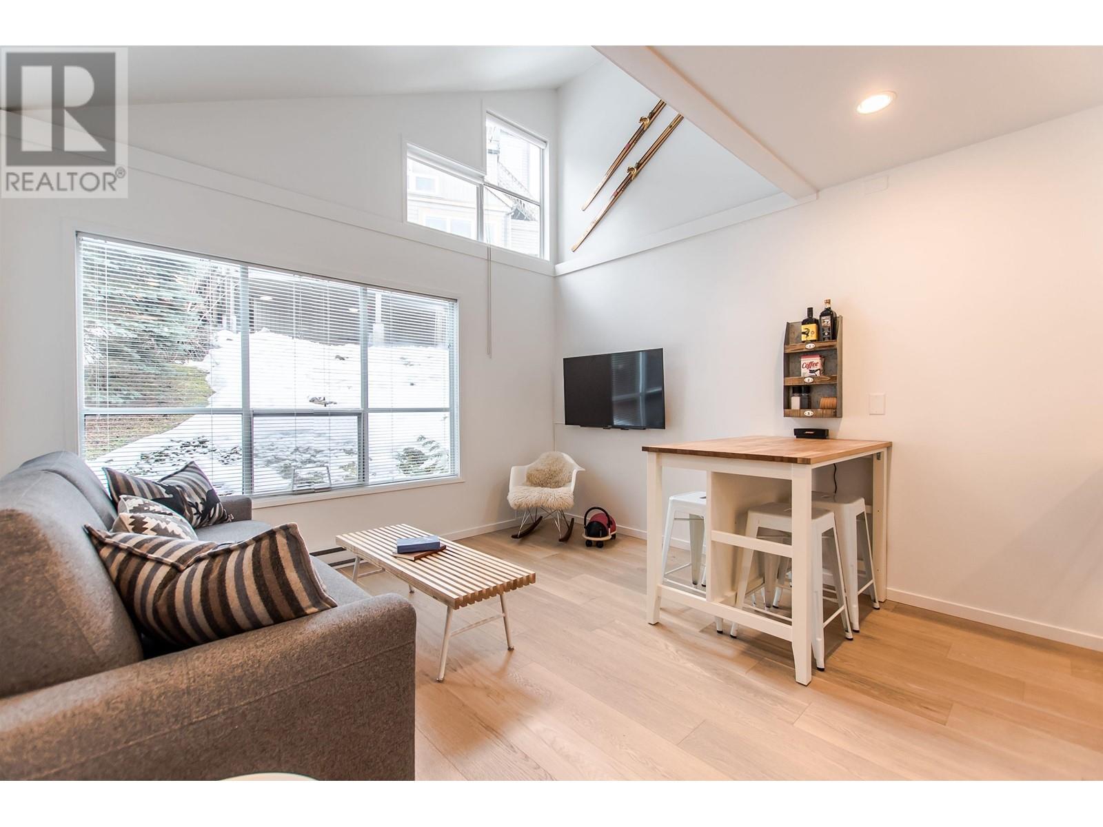 3 2138 Sarajevo Drive, Whistler, British Columbia  V8E 0B5 - Photo 10 - R2809067