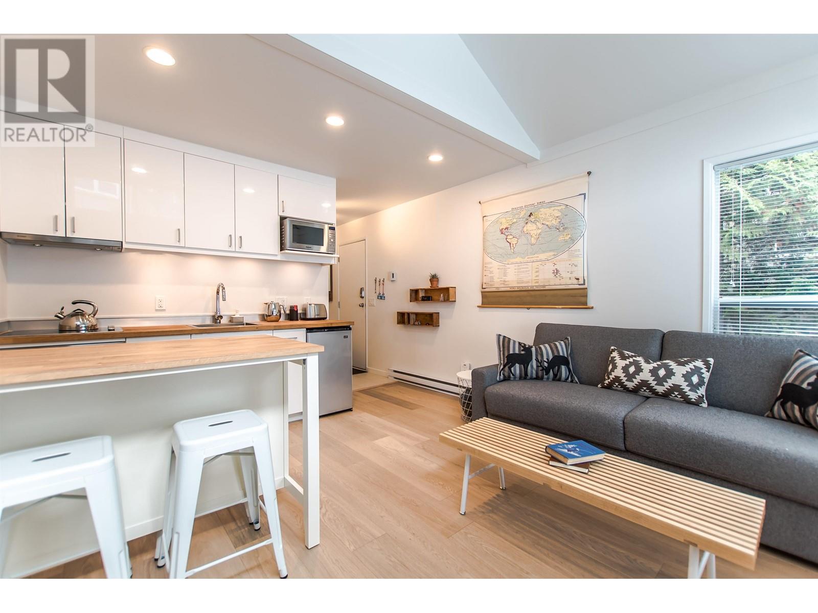 3 2138 Sarajevo Drive, Whistler, British Columbia  V8E 0B5 - Photo 4 - R2809067