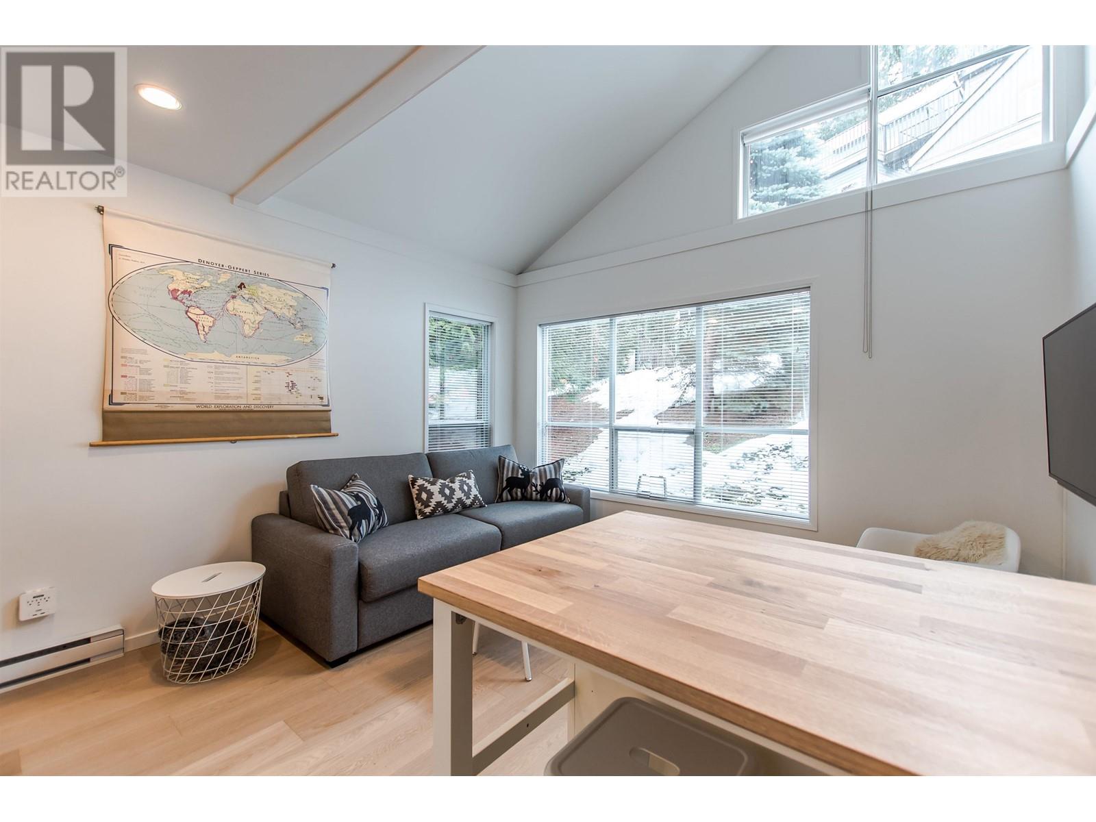 3 2138 Sarajevo Drive, Whistler, British Columbia  V8E 0B5 - Photo 8 - R2809067