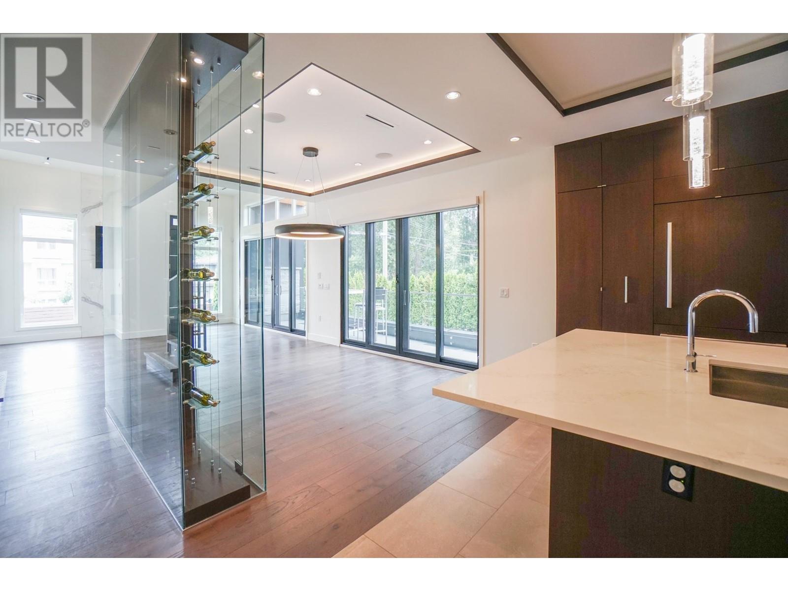 7230 Kitchener Street, Burnaby, British Columbia  V5A 1L6 - Photo 7 - R2801835