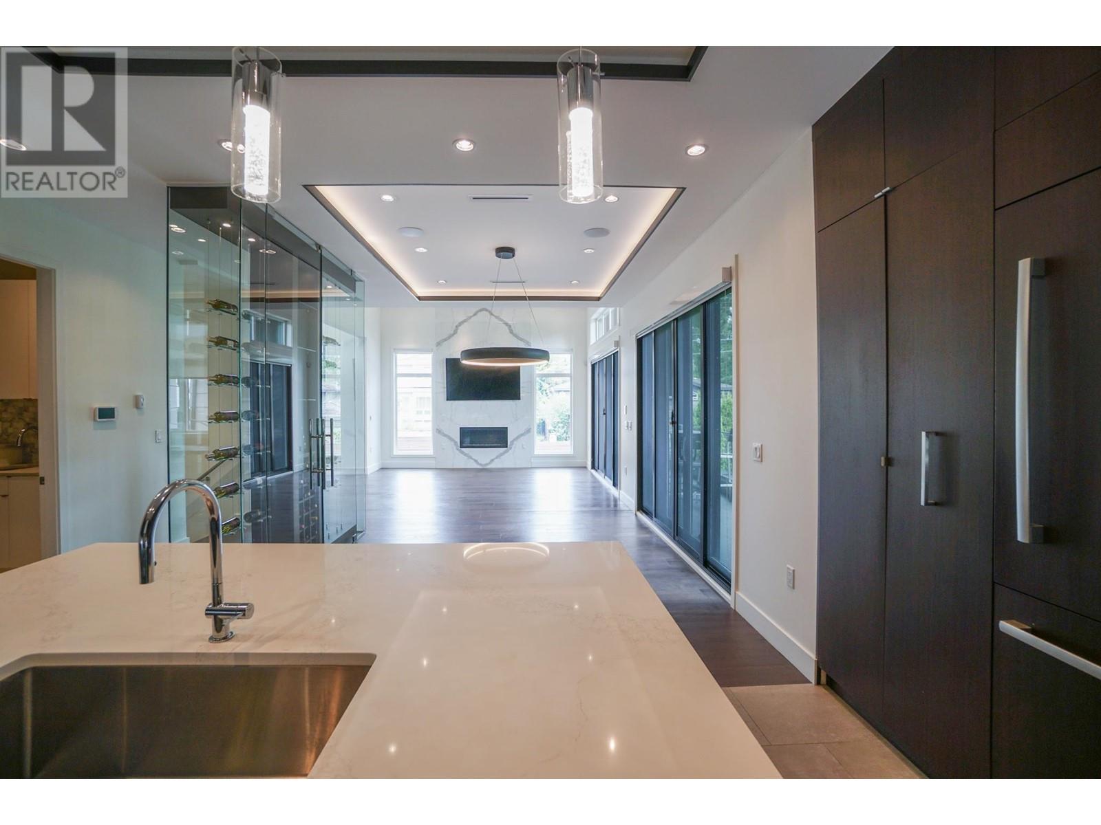 7230 Kitchener Street, Burnaby, British Columbia  V5A 1L6 - Photo 8 - R2801835