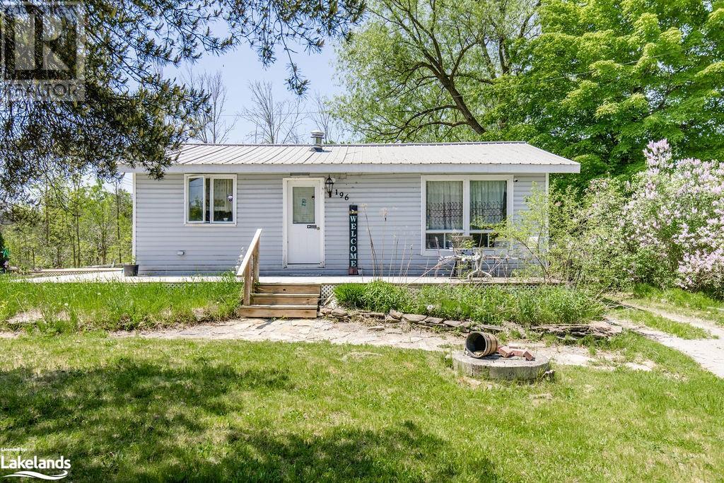 196 paradise avenue e, tay twp