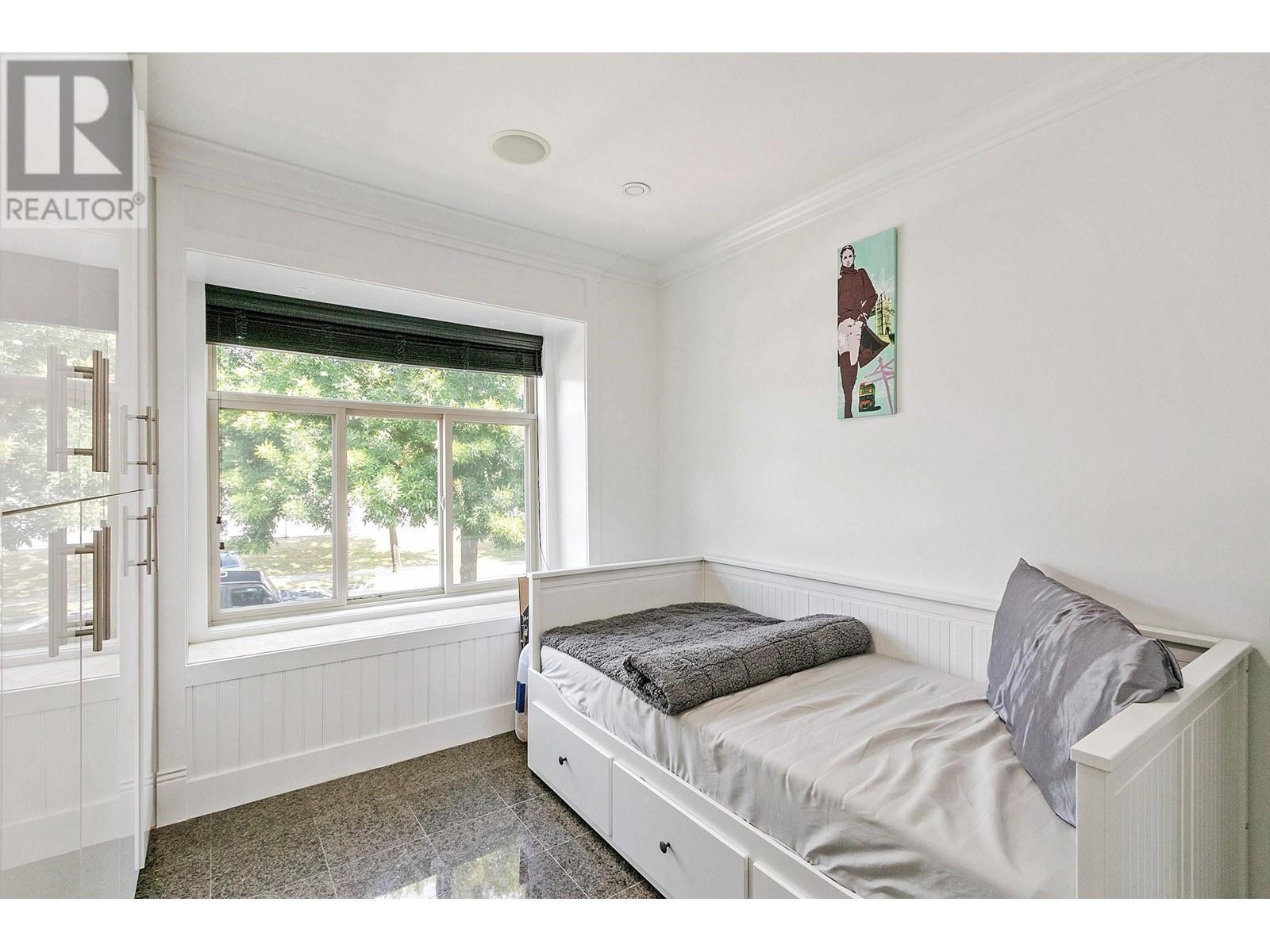 1060 E 61st Avenue, Vancouver, British Columbia  V5X 2C4 - Photo 23 - R2808773
