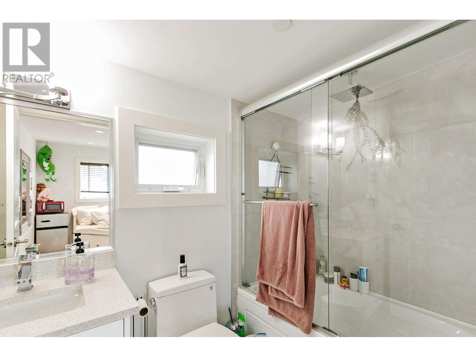 1060 E 61st Avenue, Vancouver, British Columbia  V5X 2C4 - Photo 38 - R2808773