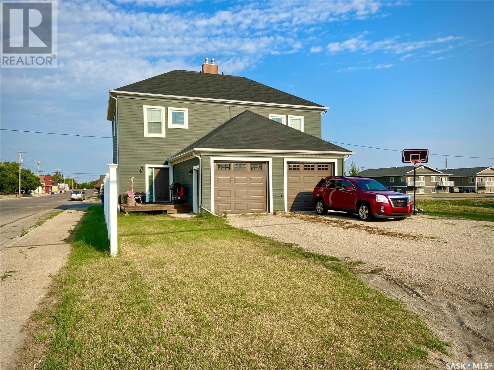 B 422 St Mary Street, Esterhazy, Saskatchewan  S0A 0X0 - Photo 4 - SK942229