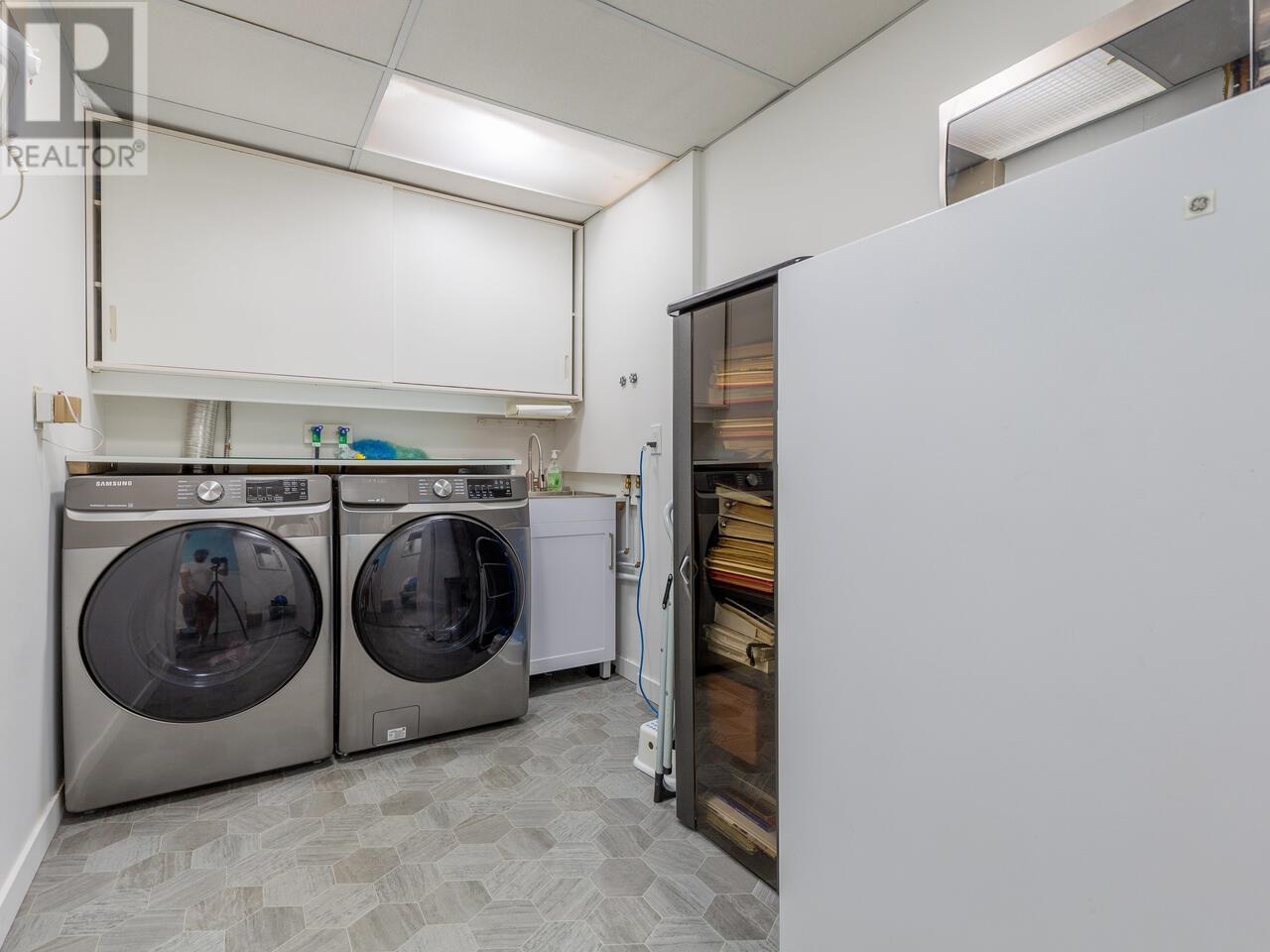 48 5330 Broadway, Burnaby, British Columbia  V5B 2X7 - Photo 19 - R2809181