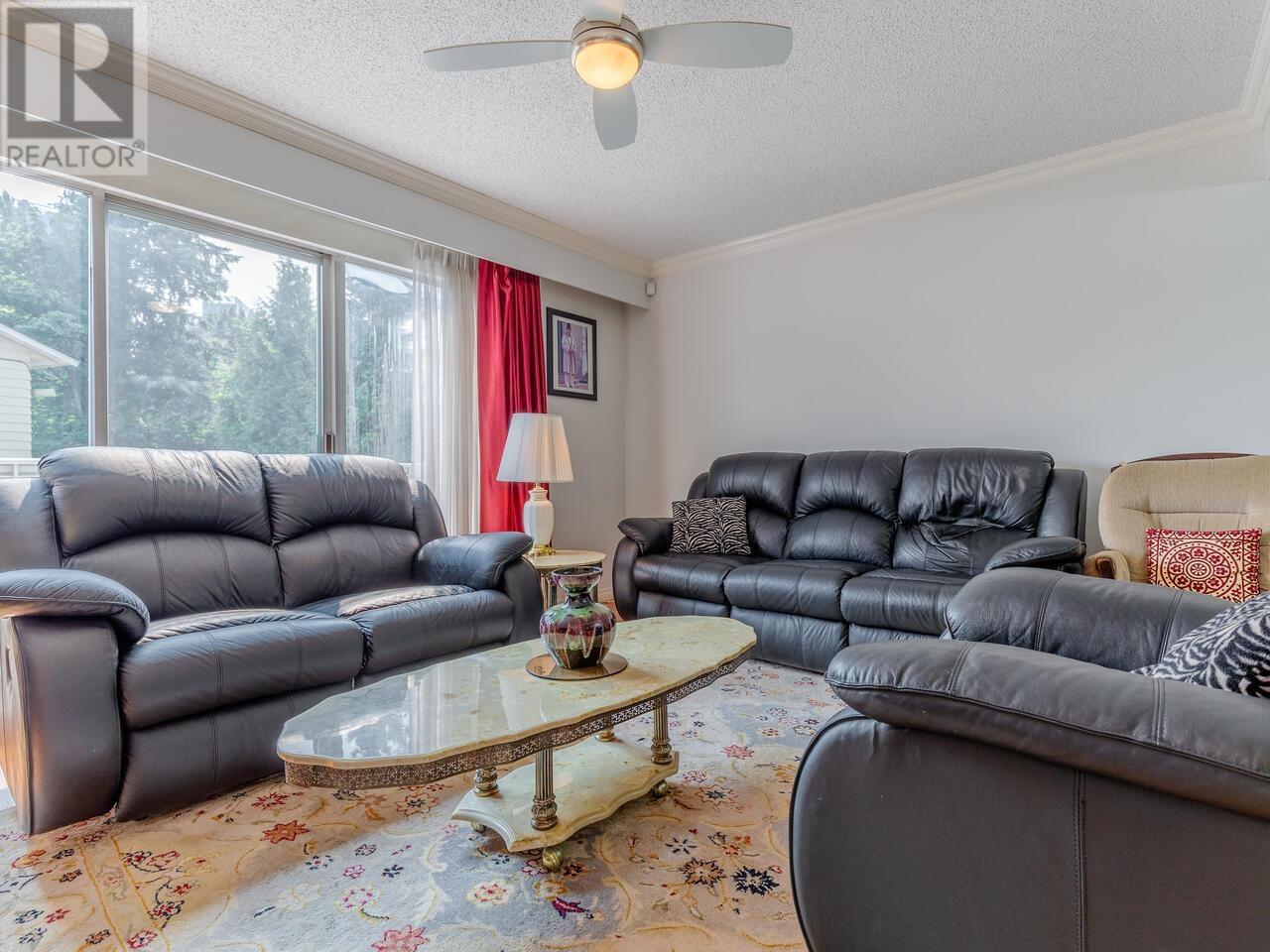 48 5330 Broadway, Burnaby, British Columbia  V5B 2X7 - Photo 2 - R2809181