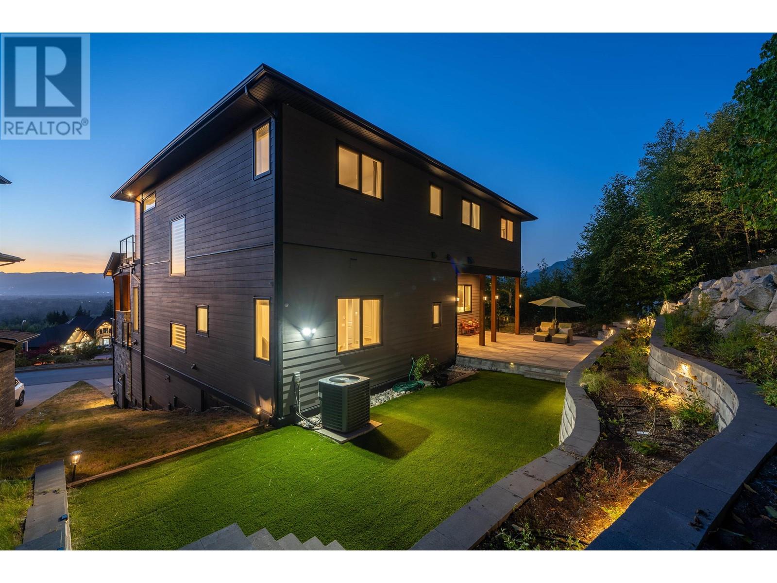 10900 Carmichael Street, Maple Ridge, British Columbia  V2W 0H3 - Photo 34 - R2809221