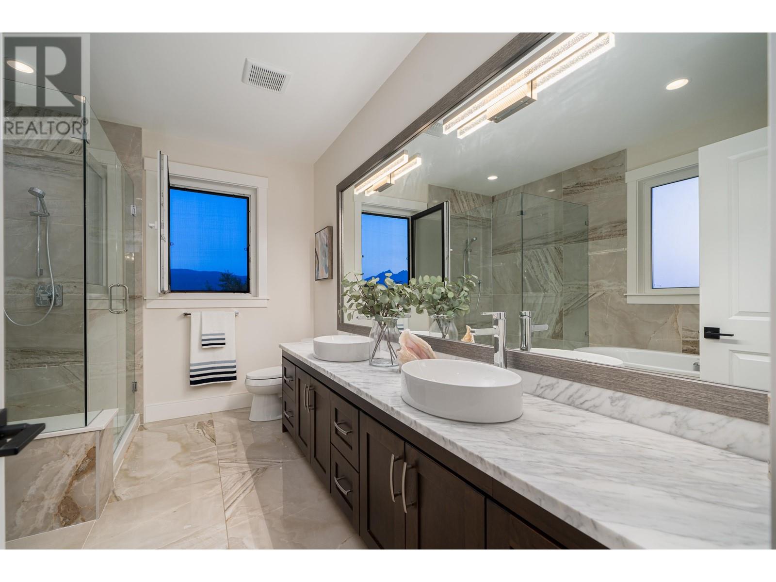 10900 Carmichael Street, Maple Ridge, British Columbia  V2W 0H3 - Photo 20 - R2809221