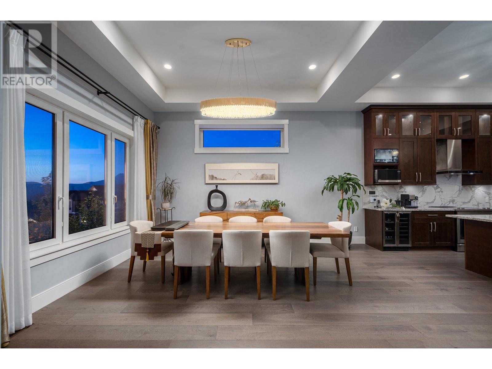 10900 Carmichael Street, Maple Ridge, British Columbia  V2W 0H3 - Photo 11 - R2809221