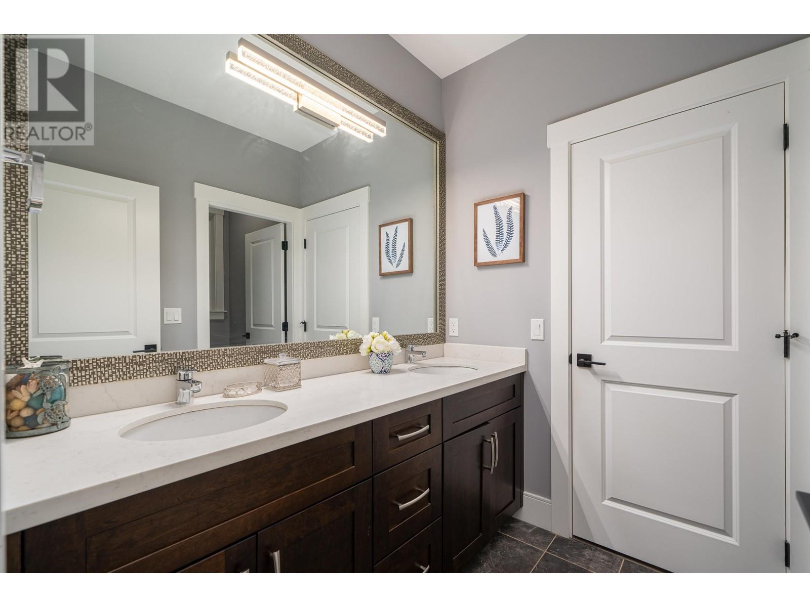 10900 Carmichael Street, Maple Ridge, British Columbia  V2W 0H3 - Photo 27 - R2809221