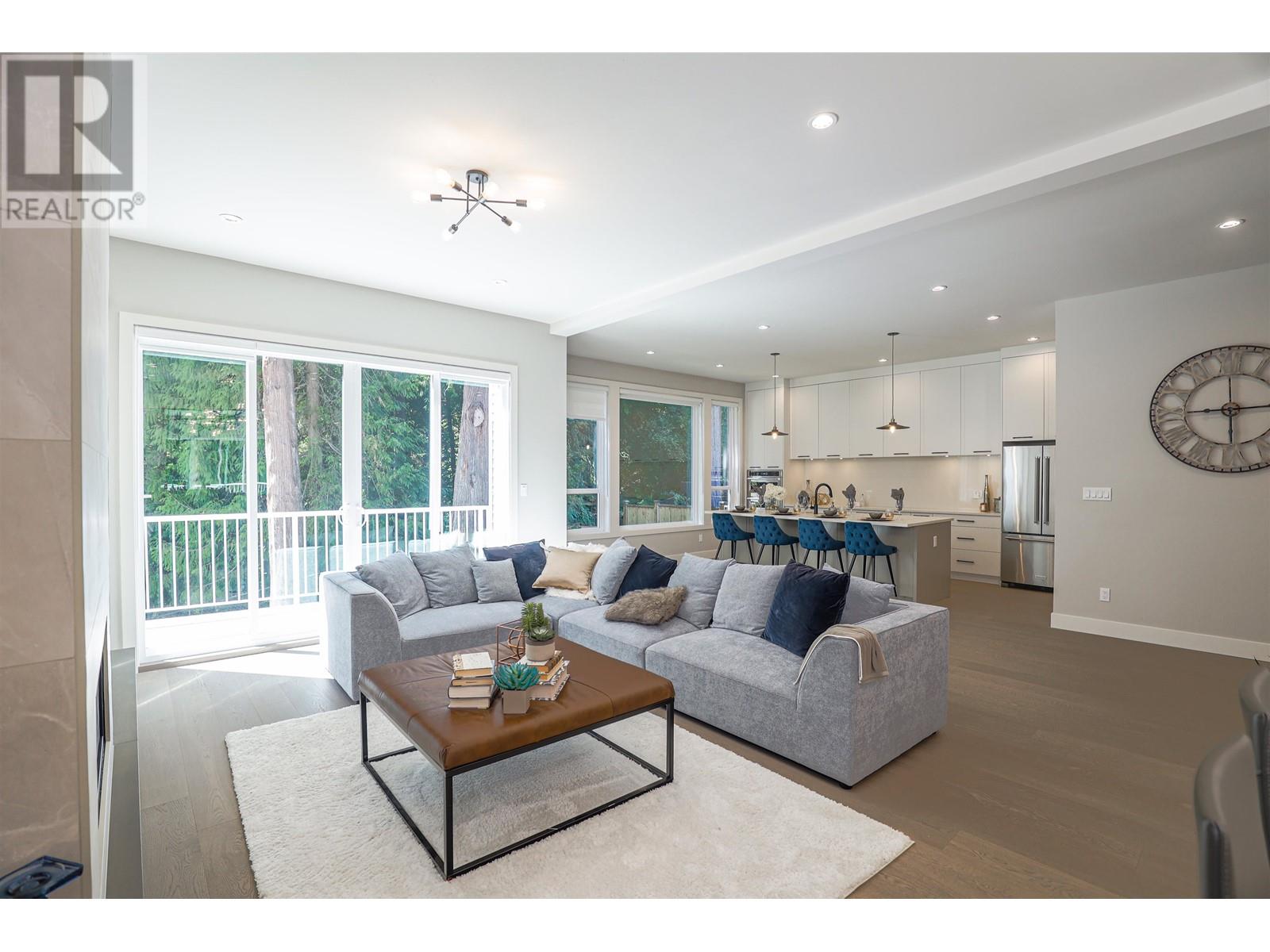 1388 Madore Avenue, Coquitlam, British Columbia  V3K 3C2 - Photo 5 - R2805896