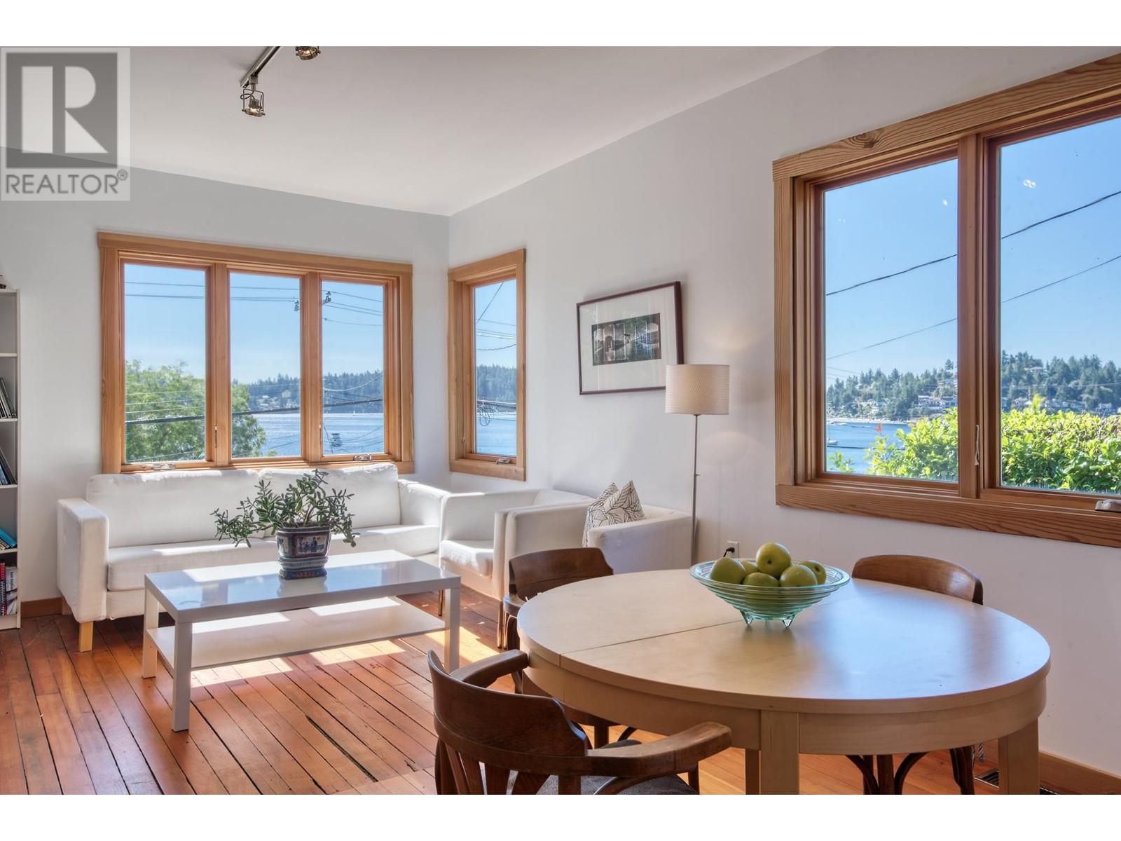 607 Marine Drive, Gibsons, British Columbia  V0N 1V9 - Photo 13 - R2809355