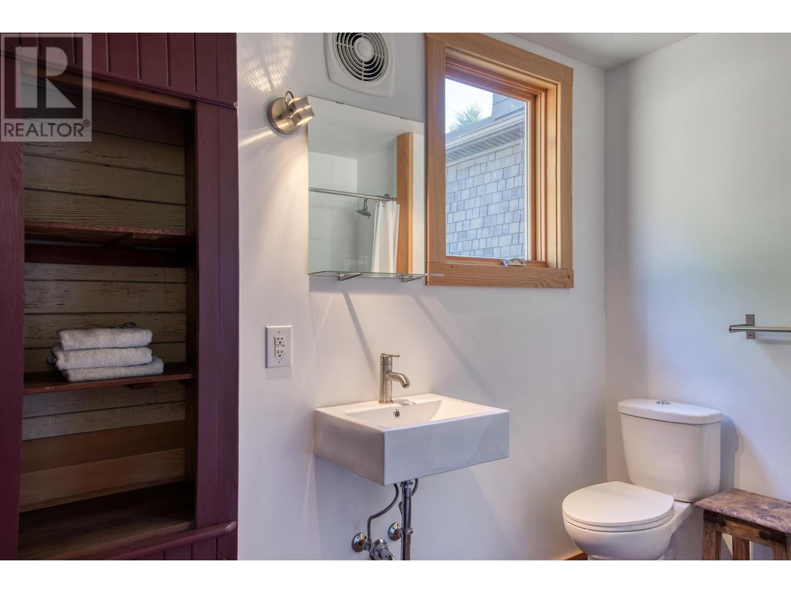 607 Marine Drive, Gibsons, British Columbia  V0N 1V9 - Photo 15 - R2809355