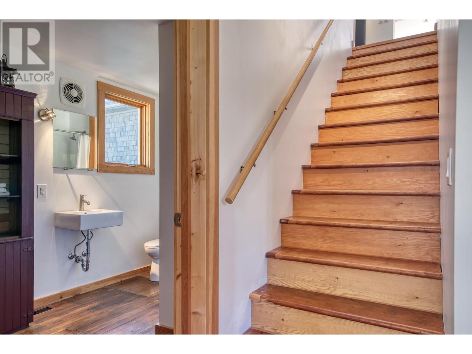 607 Marine Drive, Gibsons, British Columbia  V0N 1V9 - Photo 17 - R2809355