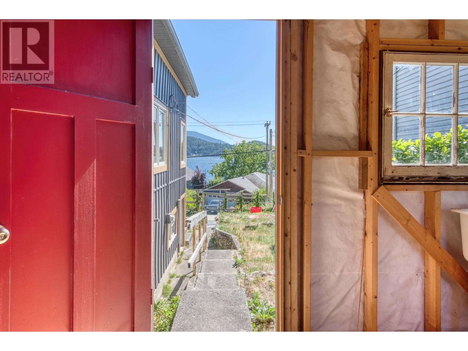 607 Marine Drive, Gibsons, British Columbia  V0N 1V9 - Photo 37 - R2809355