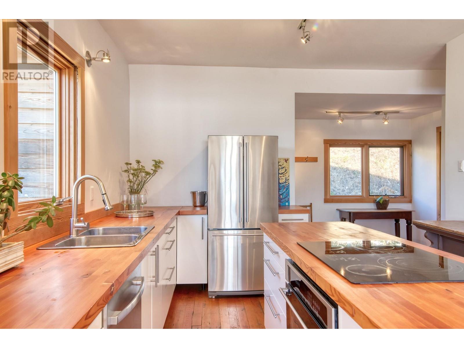 607 Marine Drive, Gibsons, British Columbia  V0N 1V9 - Photo 7 - R2809355