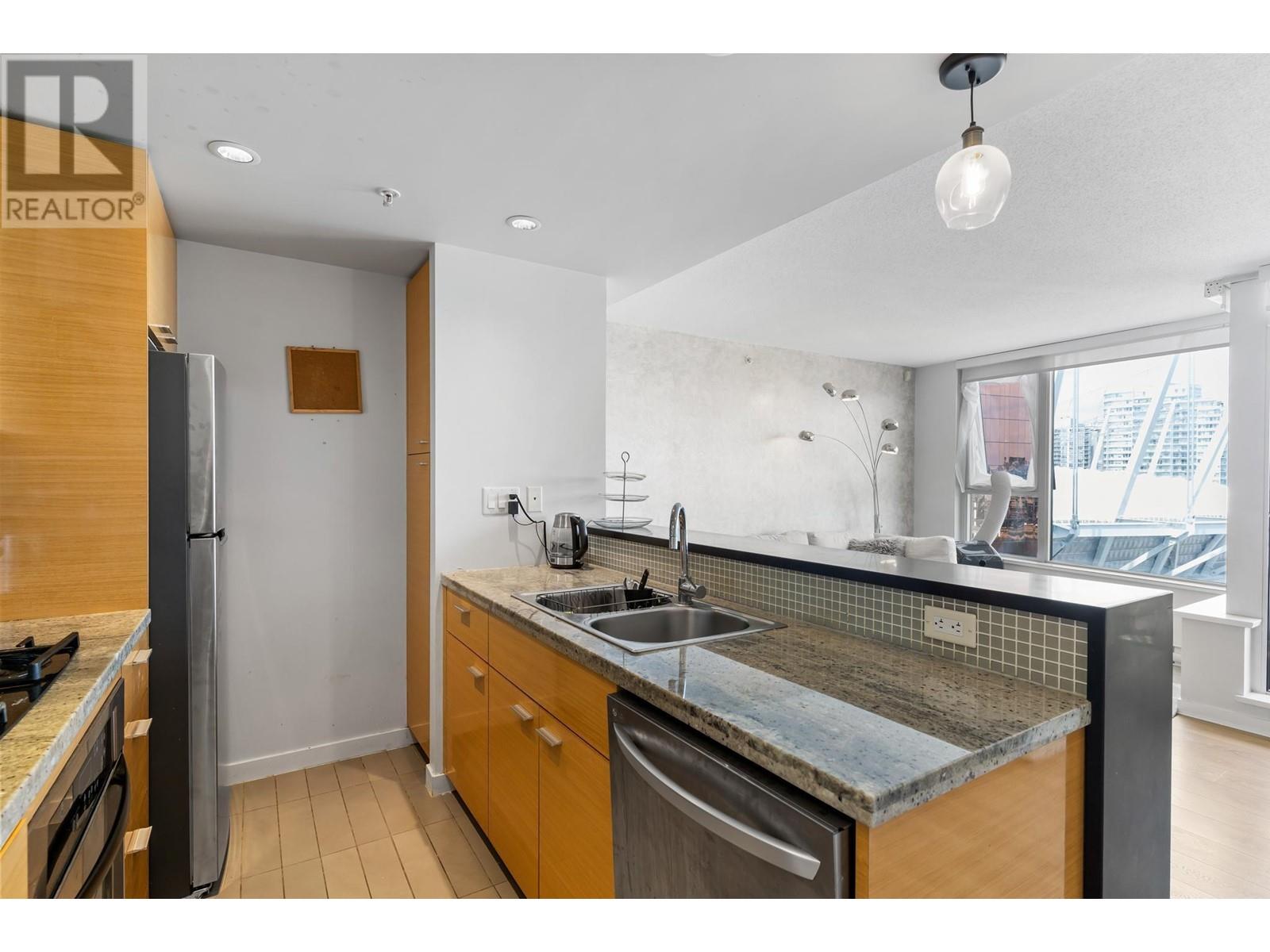 2501 33 Smithe Street, Vancouver, British Columbia  V6B 0B5 - Photo 6 - R2787304