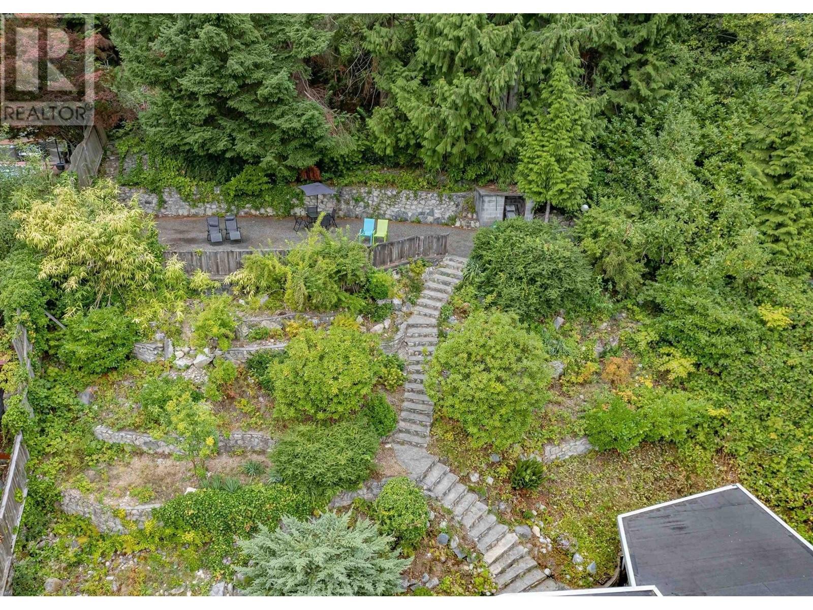 569 St Giles Road, West Vancouver, British Columbia  V7S 1L7 - Photo 31 - R2808416
